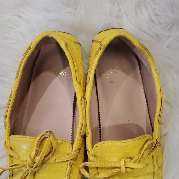 J. Crew Vibrant Yellow Croc-Embossed Moccasins Slipon Sz 8 - Picture 2 of 16